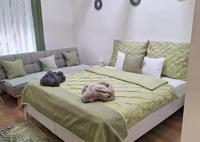 Varfal Apartman II